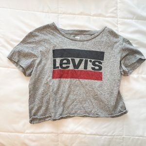 Levi’s Crop top